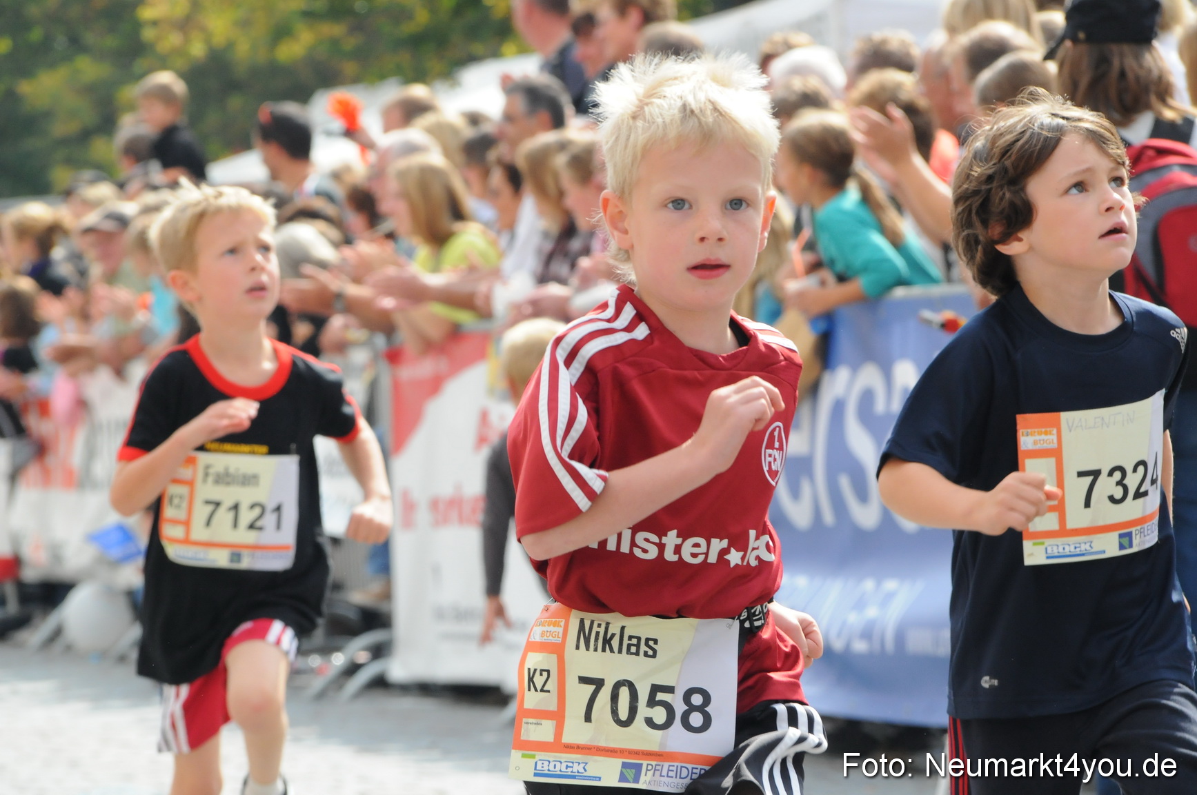 0028 Stadtlauf Neumarkt Bambinilaeufe 200909